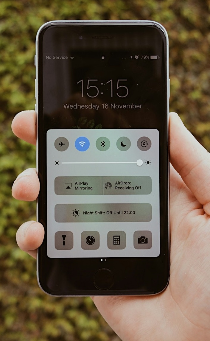 How to Turn Off 5G on iPhone